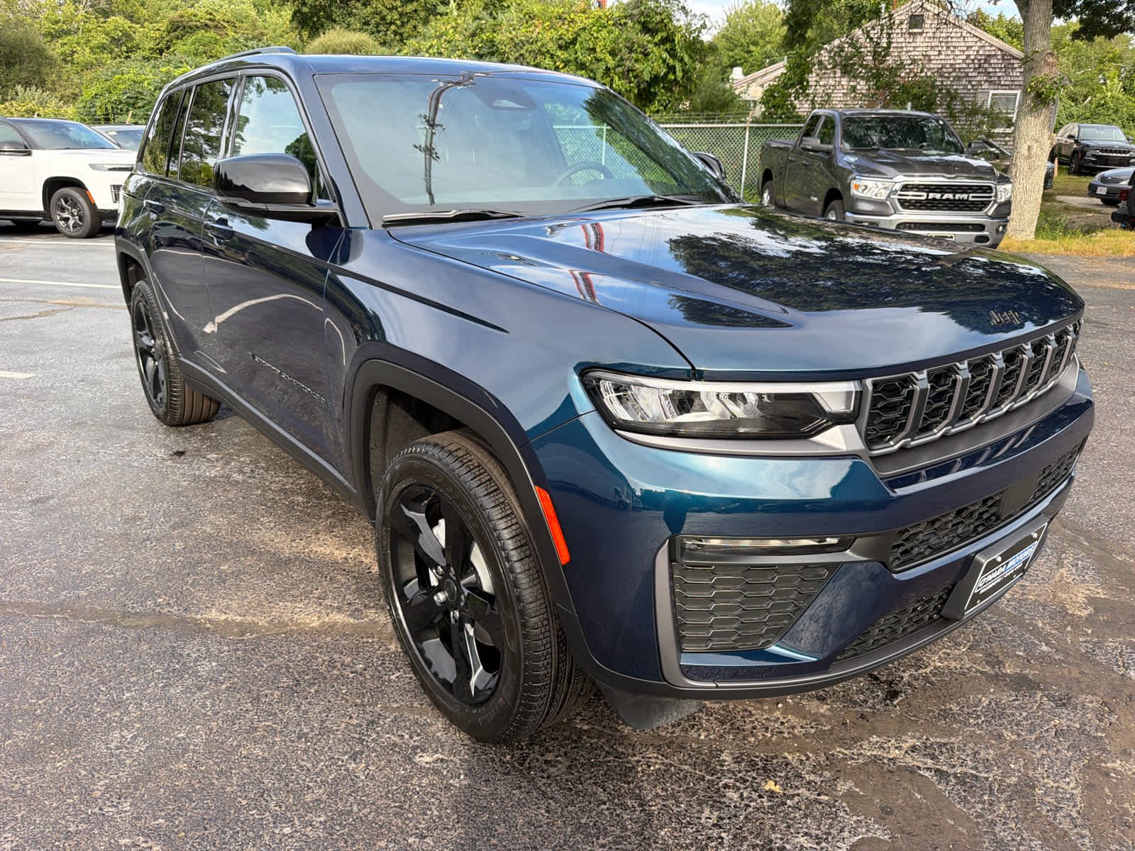 2027 Jeep Grand Cherokee Limited