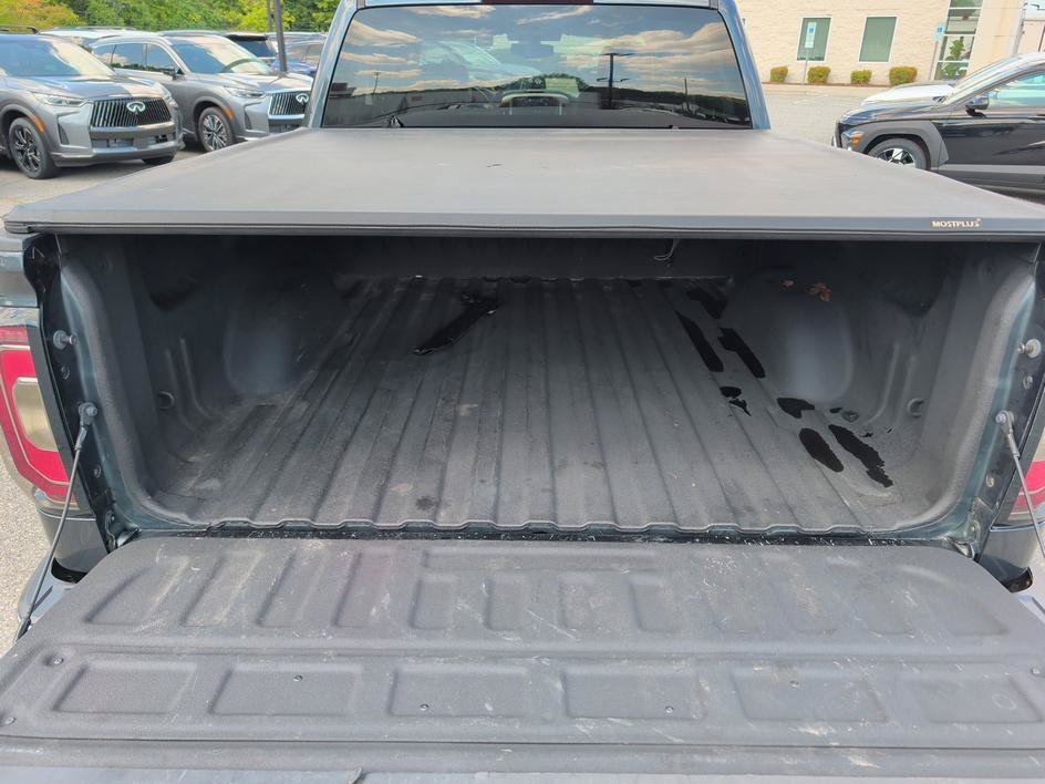 Used 2018 Dark Slate Metallic GMC SLT image 14