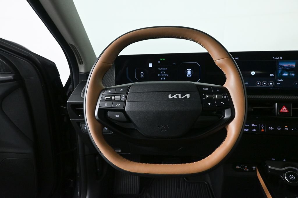 Used 2025 Kia EV6 Wind with VIN 5XYC34JA1SG012495 for sale in Union City, GA