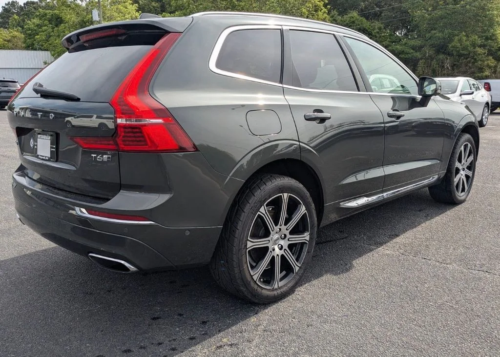 Used 2018 Green Volvo T6 Inscription image 11