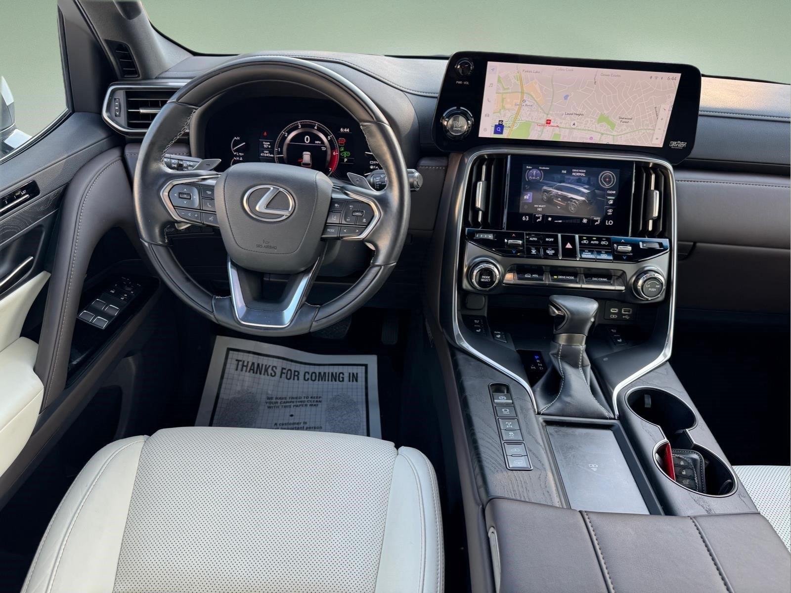 Used 2023 Eminent White Pearl Lexus LX 600 Luxury image 18