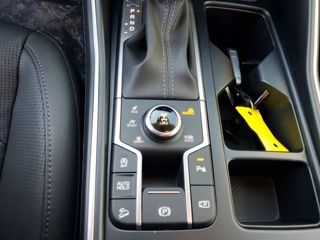 2025 Kia Sorento S - Photo 21