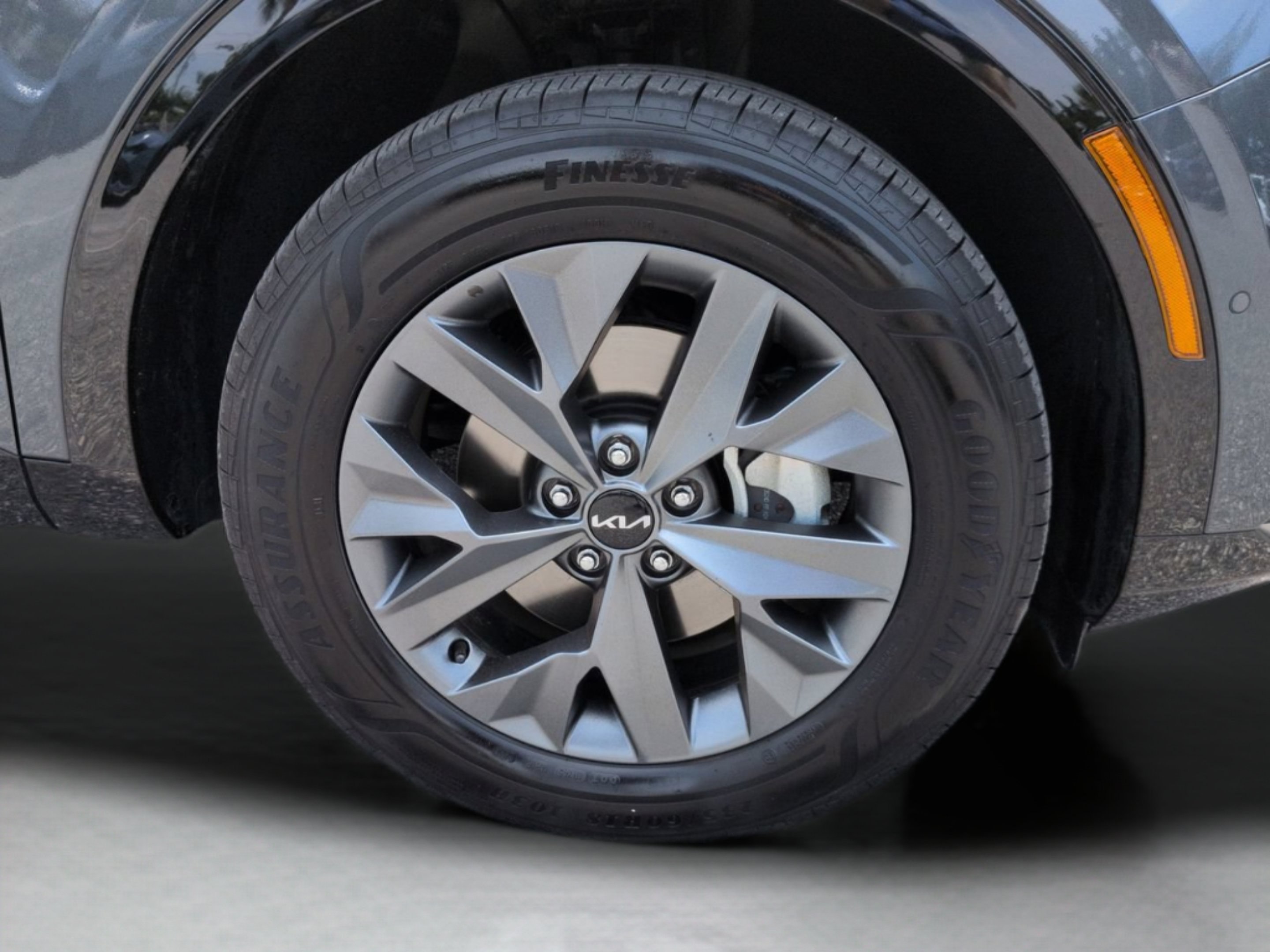 Certified Used 2025 Gravity Gray Kia SX-Prestige image 13