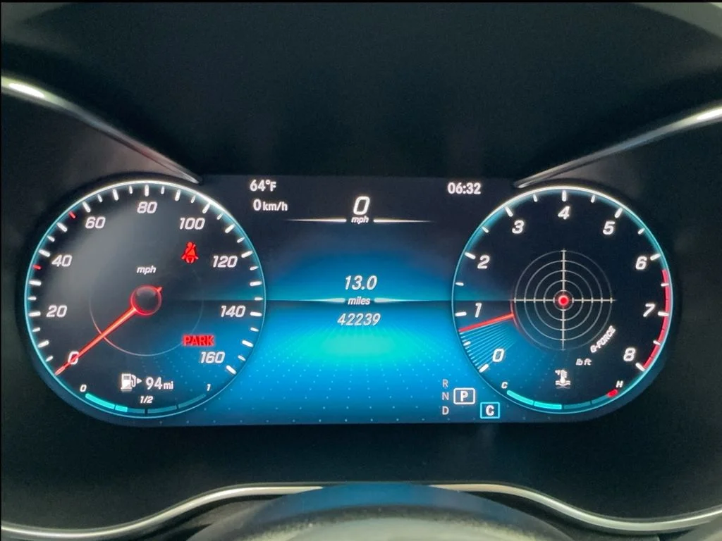 Used 2022 Black Mercedes-Benz GLC 300 image 37