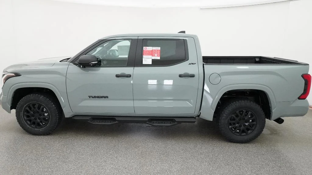 New 2026 Lunar Rock Toyota SR5 image 3