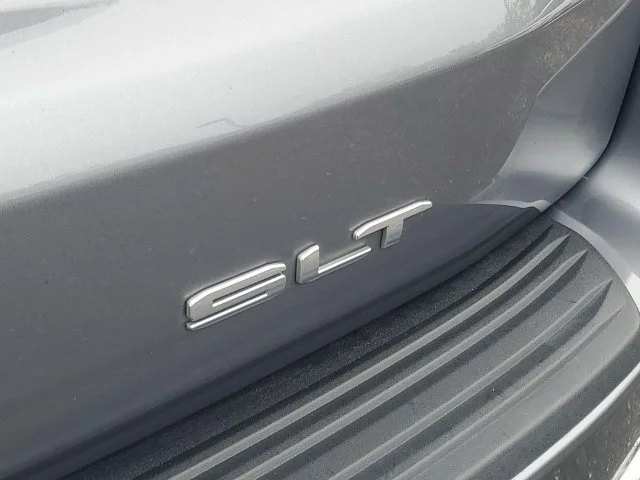 Used 2022 SATIN STEEL METALLIC GMC SLT image 36
