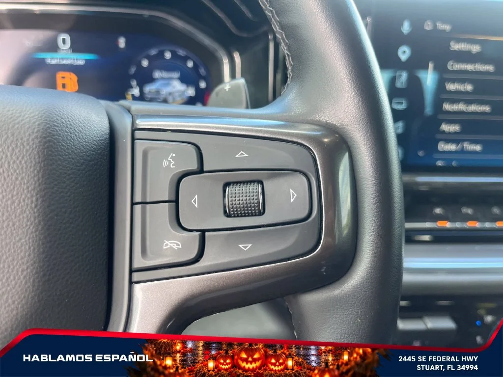 Used 2023 IRIDESCENT PEARL TRICOAT Chevrolet High Country image 26