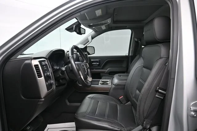 Used 2018 QUICKSILVER METALLIC GMC Denali image 9