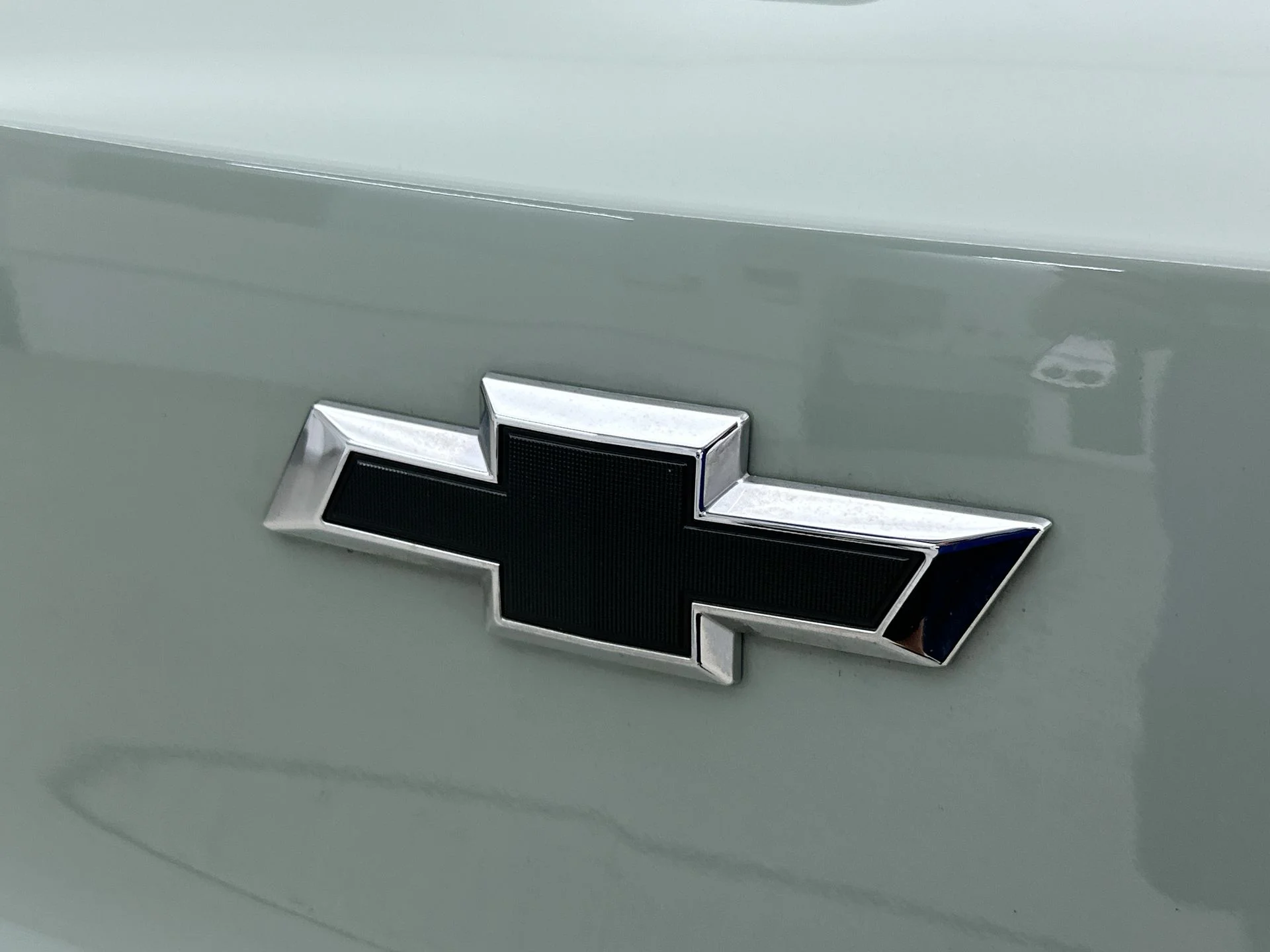 Used 2024 Green Chevrolet RS image 38