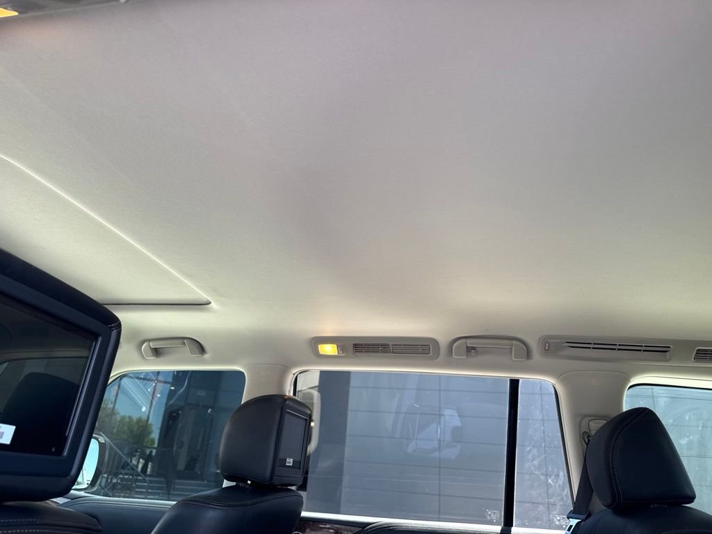 Used 2018 White Nissan Platinum image 5