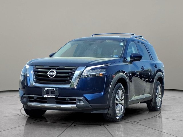2022 Nissan Pathfinder SL