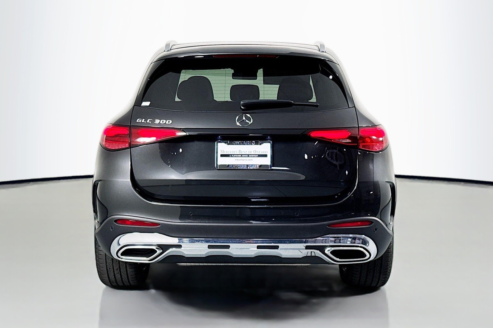 New 2026 Graphite Grey Metallic Mercedes-Benz GLC 300 SUV image 3
