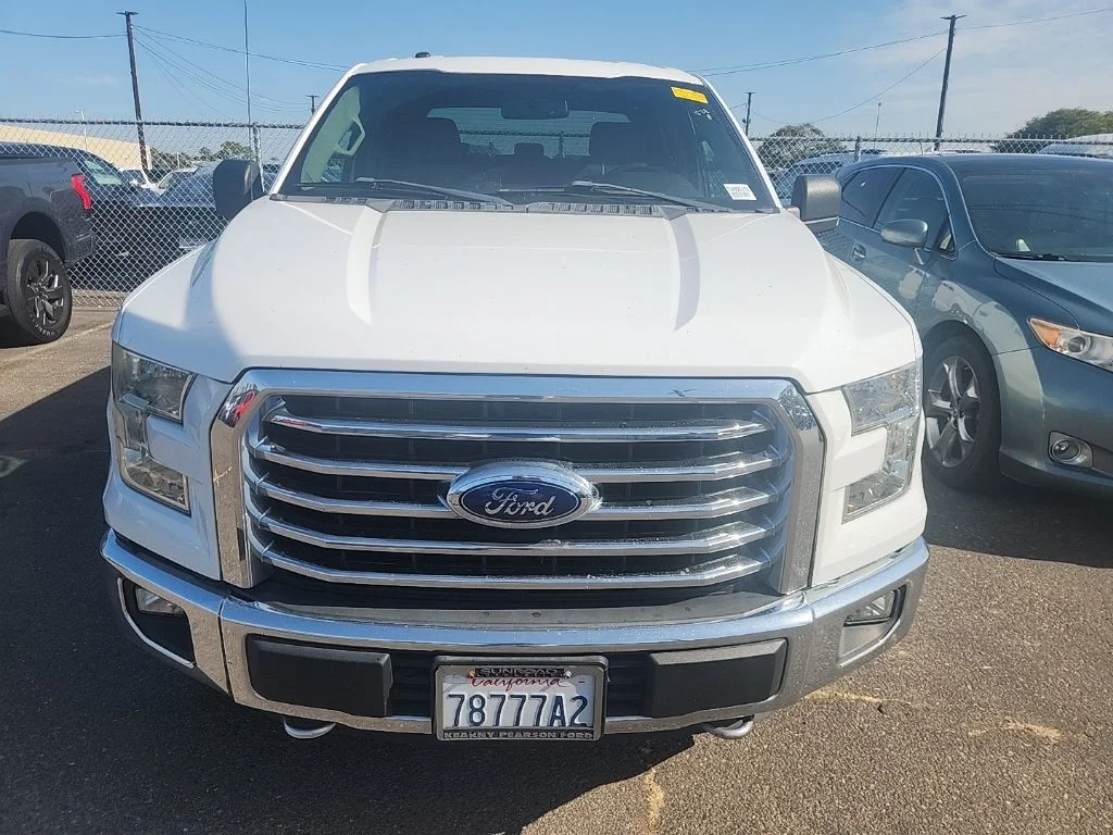 Used 2016 White Ford XLT image 2