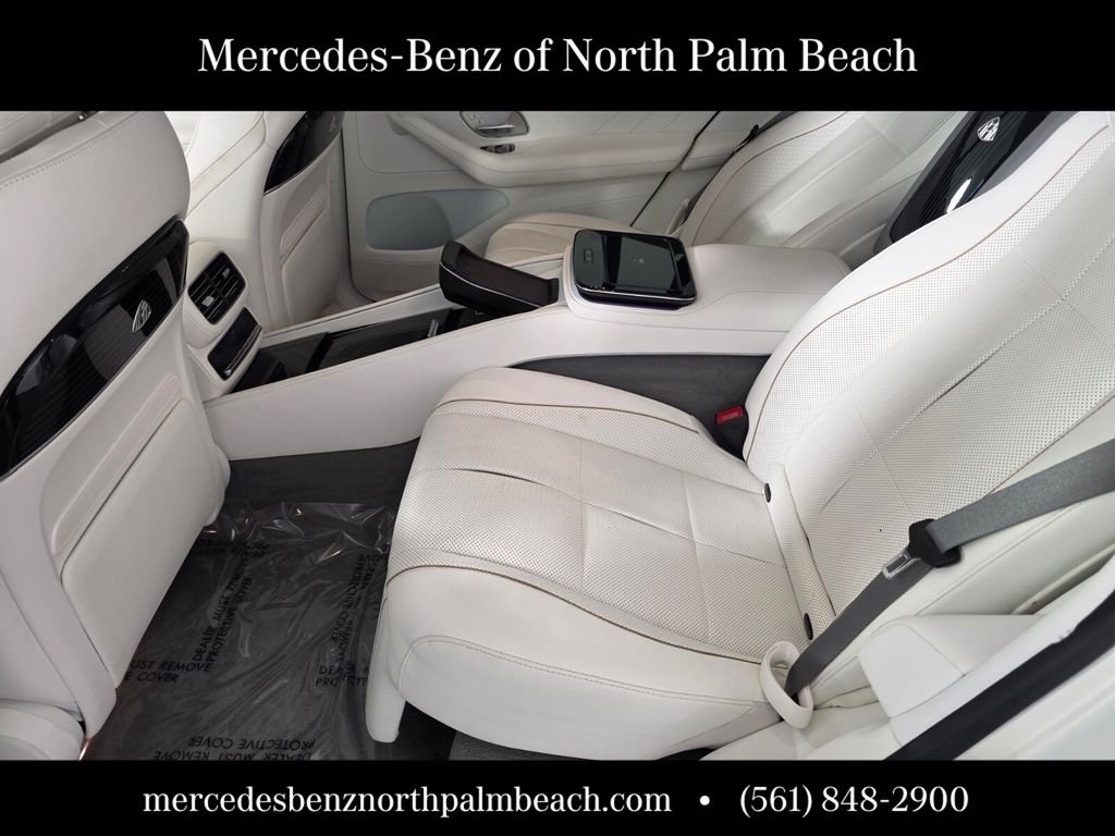 Used 2022 White Mercedes-Benz Maybach GLS 600 image 14