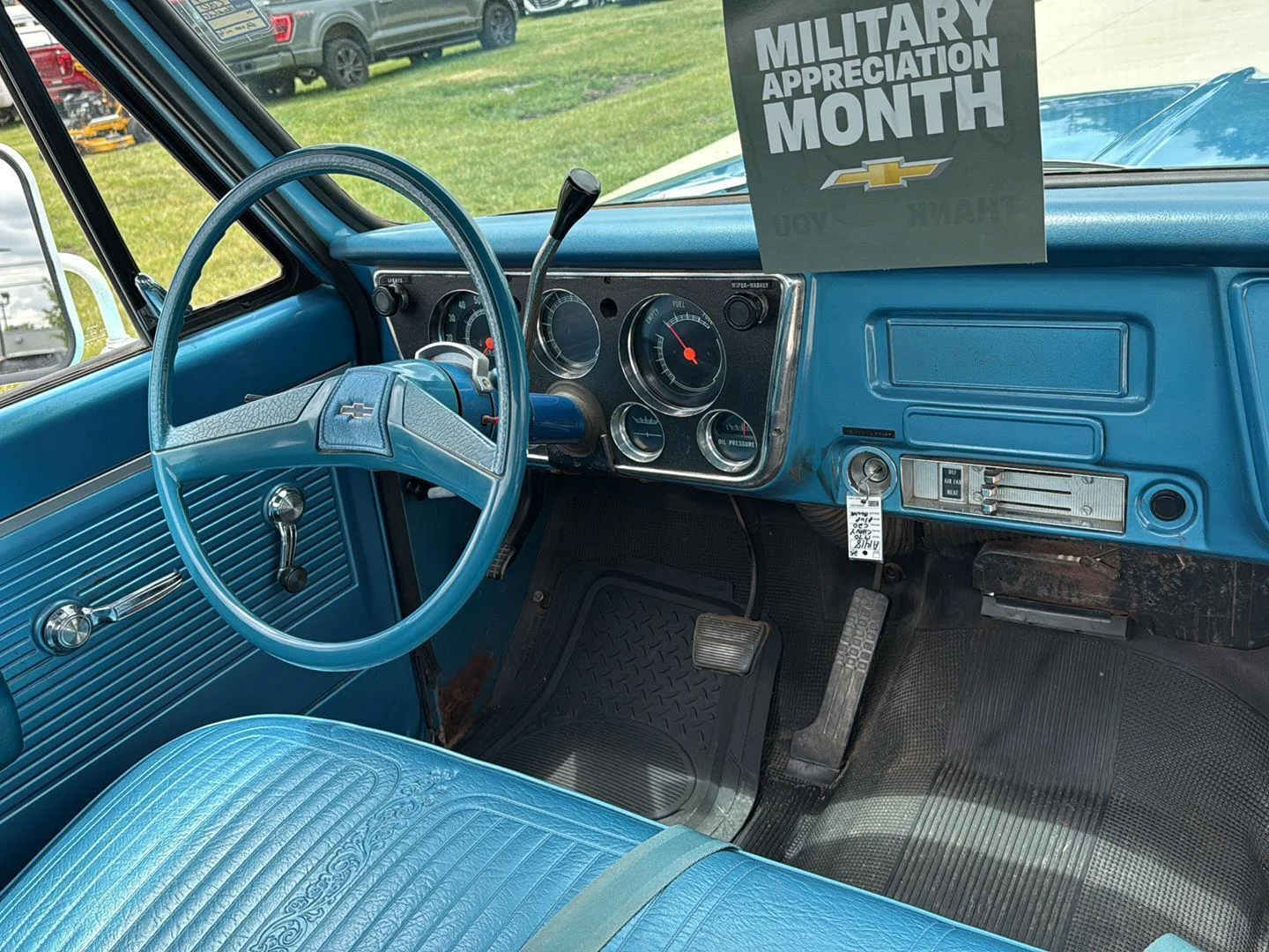 Used 1970 White Chevrolet  image 12