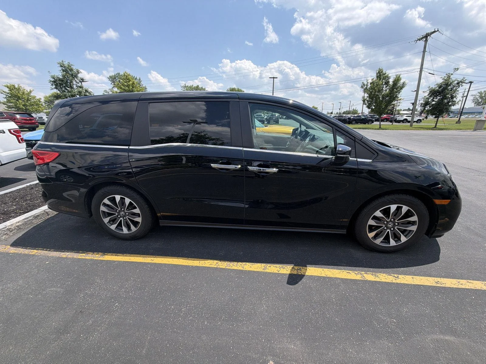Used 2024 Crystal Black Pearl Honda EX-L image 9