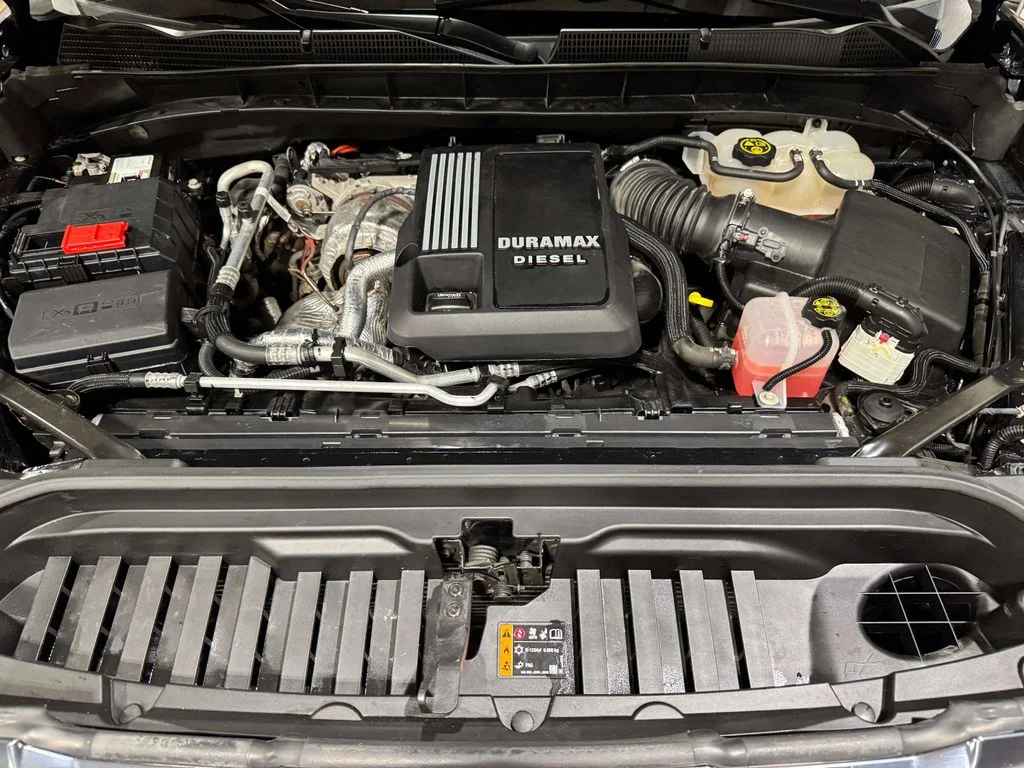 Used 2023 Onyx Black GMC AT4 image 33