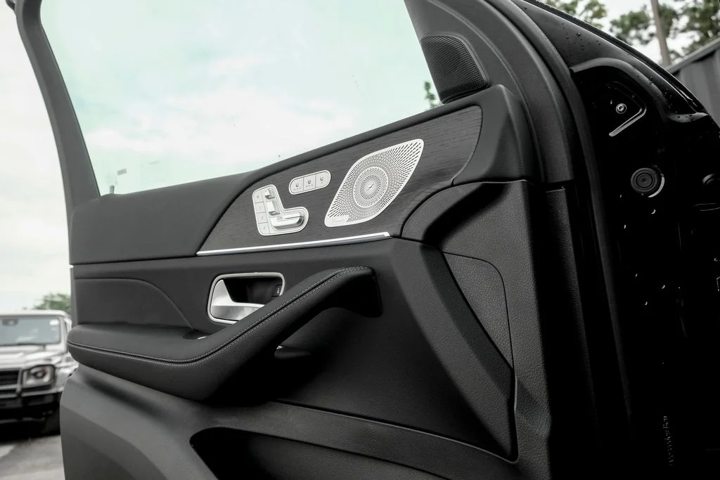 New 2026 Obsidian Black Metallic Mercedes-Benz GLS 450 image 12