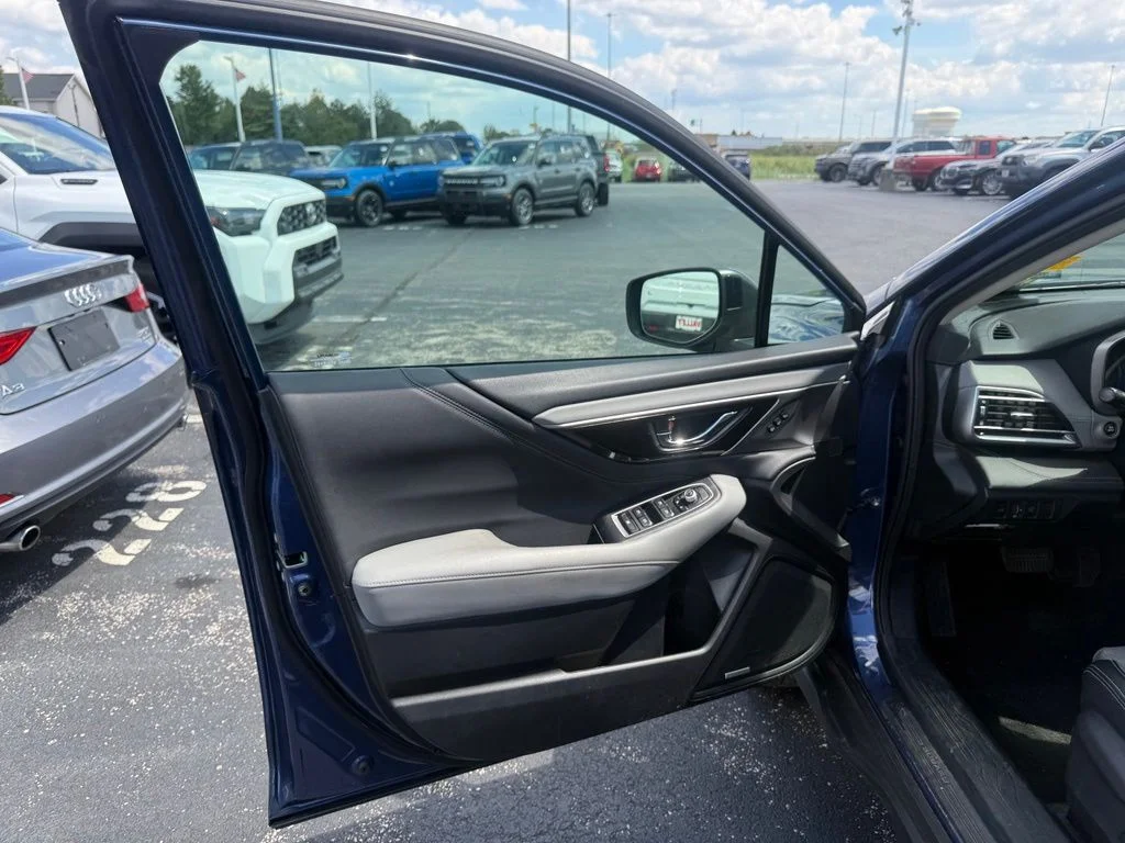 Used 2021 Abyss Blue Pearl Subaru Limited image 16