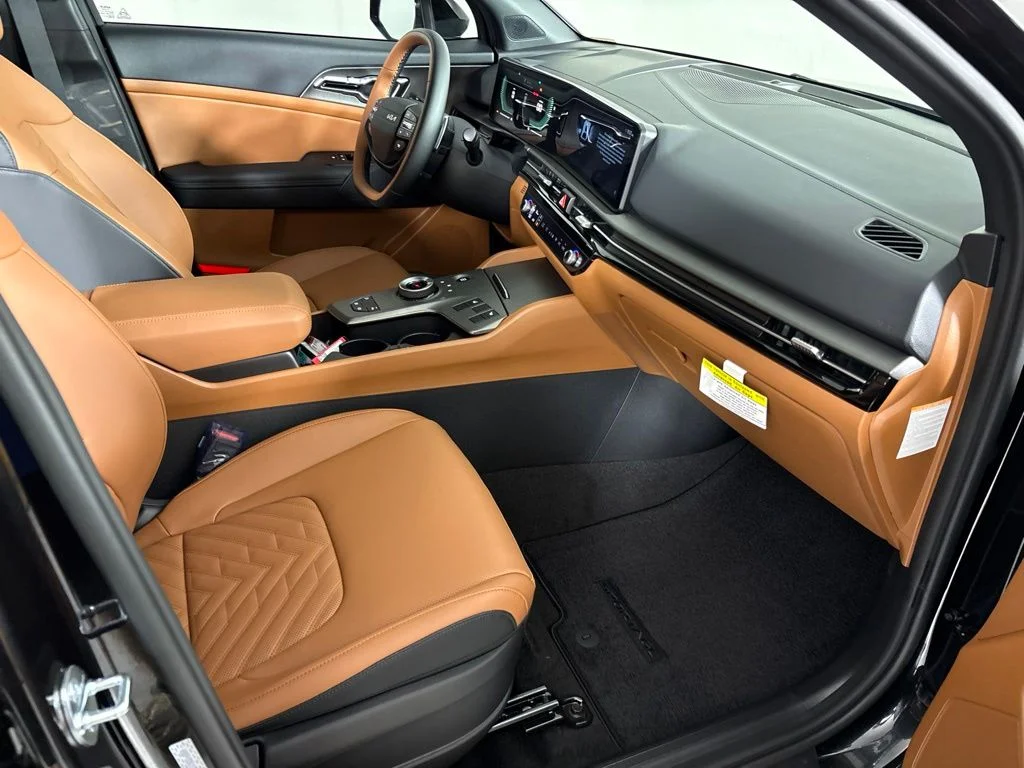 New 2027 Black Kia X-Line image 16