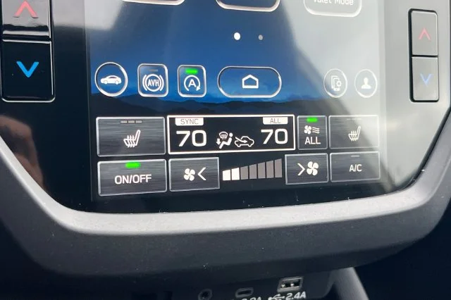 New 2026 AUTUMN GREEN METALLIC Subaru Premium image 17