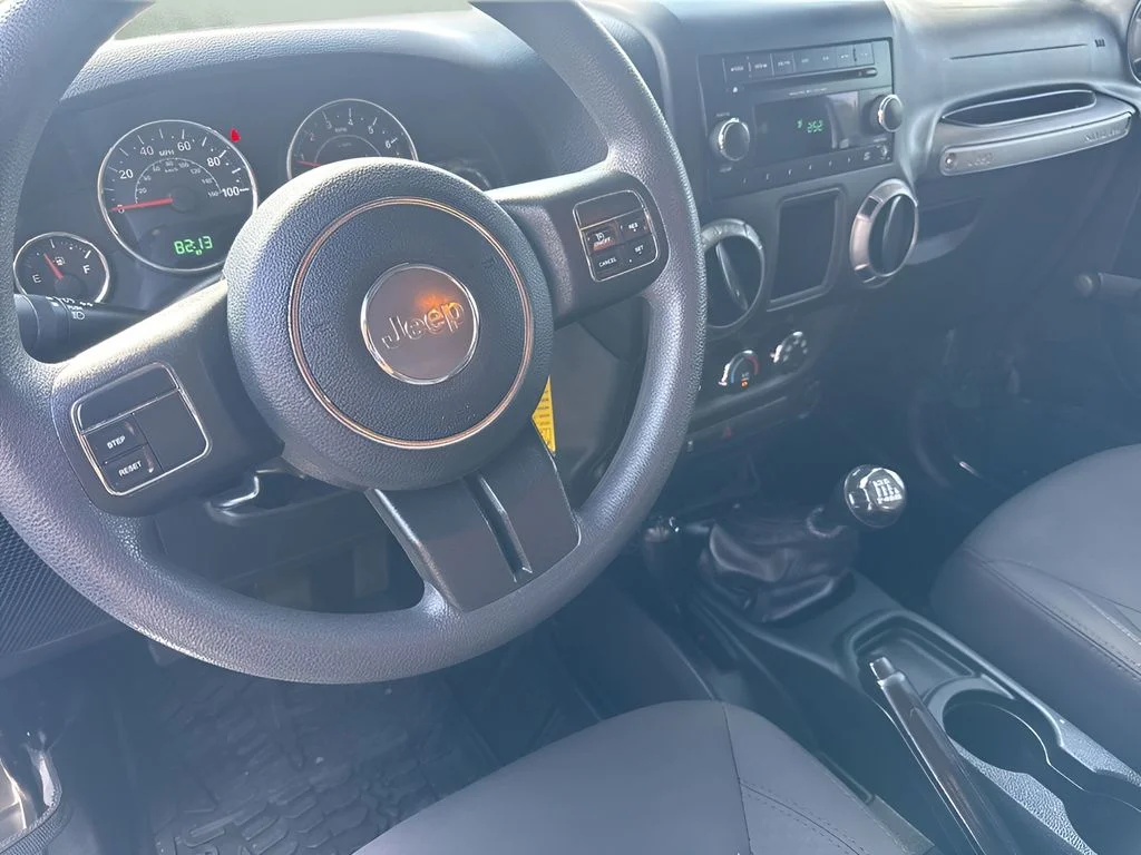 Used 2018 Gray Jeep Sport image 11