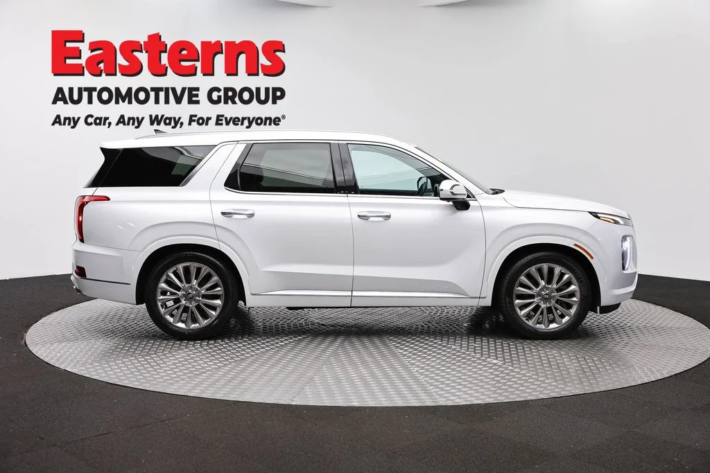 Used 2020 White Hyundai Limited image 4