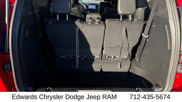 2026 Chrysler Pacifica Select - Photo 38