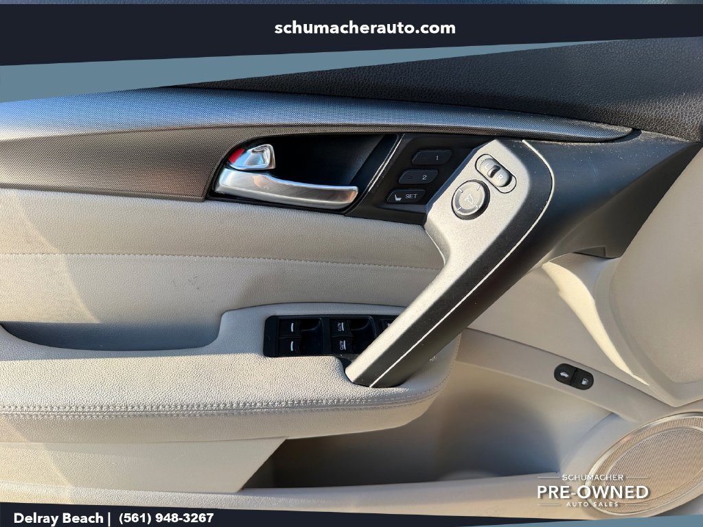 Used 2013 White Acura 3.5 image 26