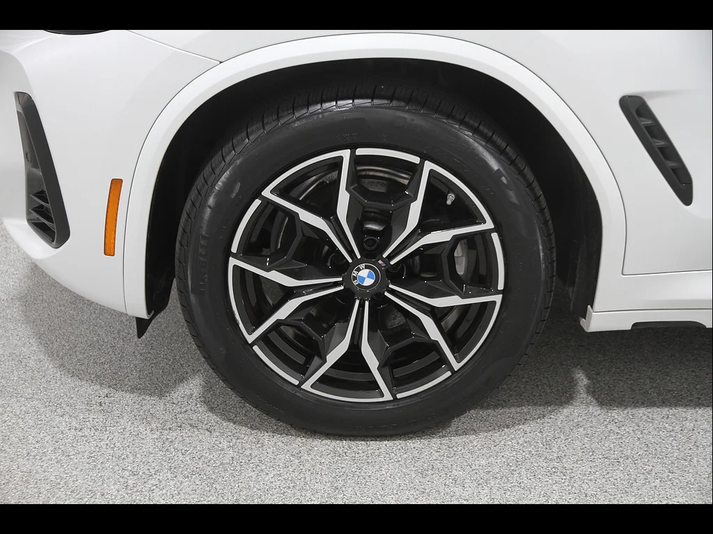 Certified Used 2024 Mineral White Metallic BMW xDrive30i image 22