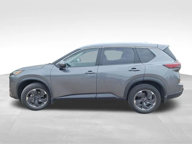 Used 2024 Gray Nissan SV image 5