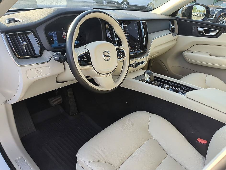 Used 2023 Denim Blue Metallic Volvo Plus Dark Theme image 15