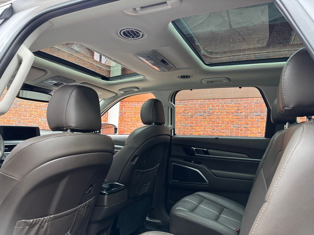 Used 2021 White Kia SX image 3