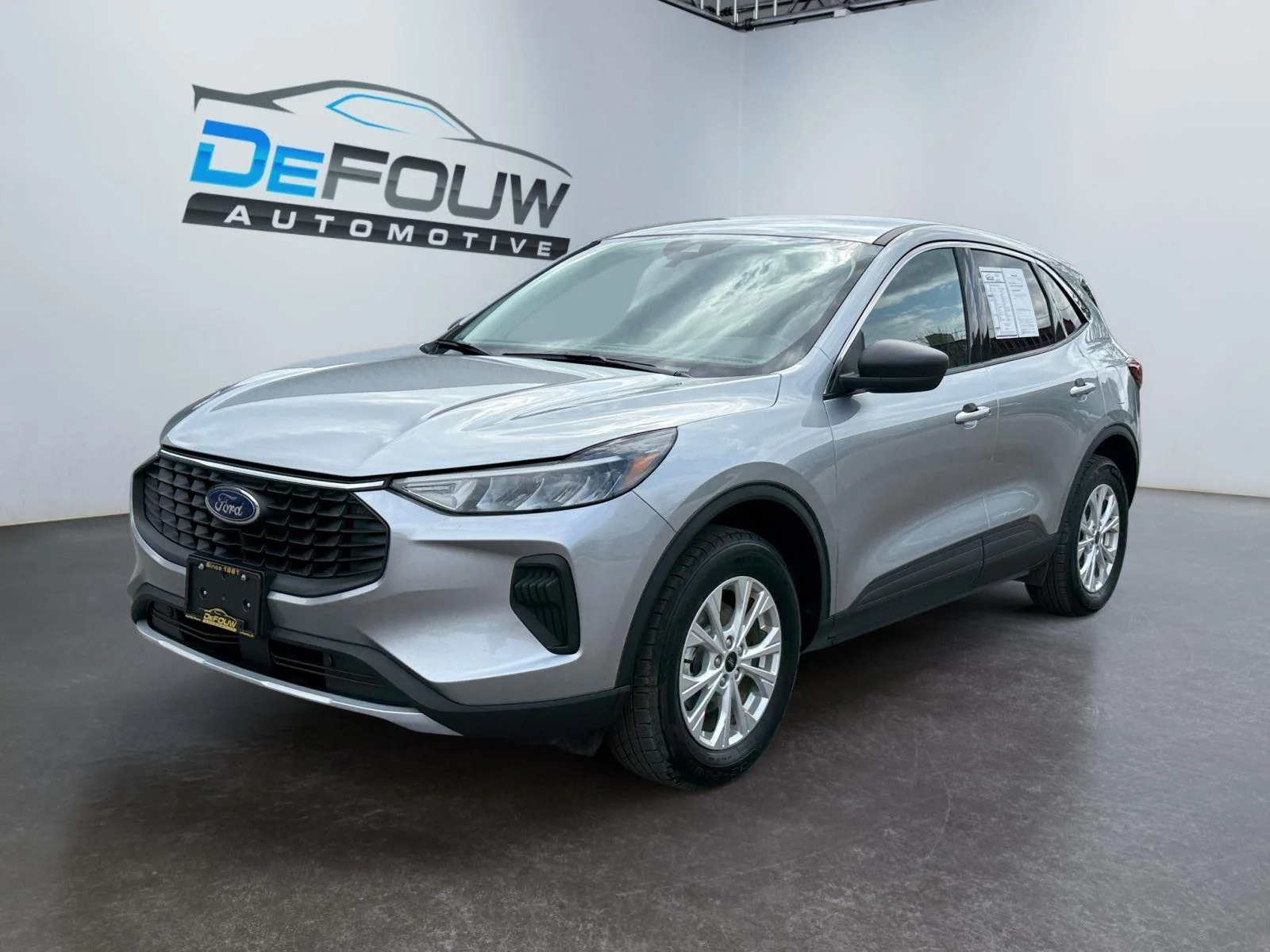 Used 2024 Iconic Silver Ford Active image 7
