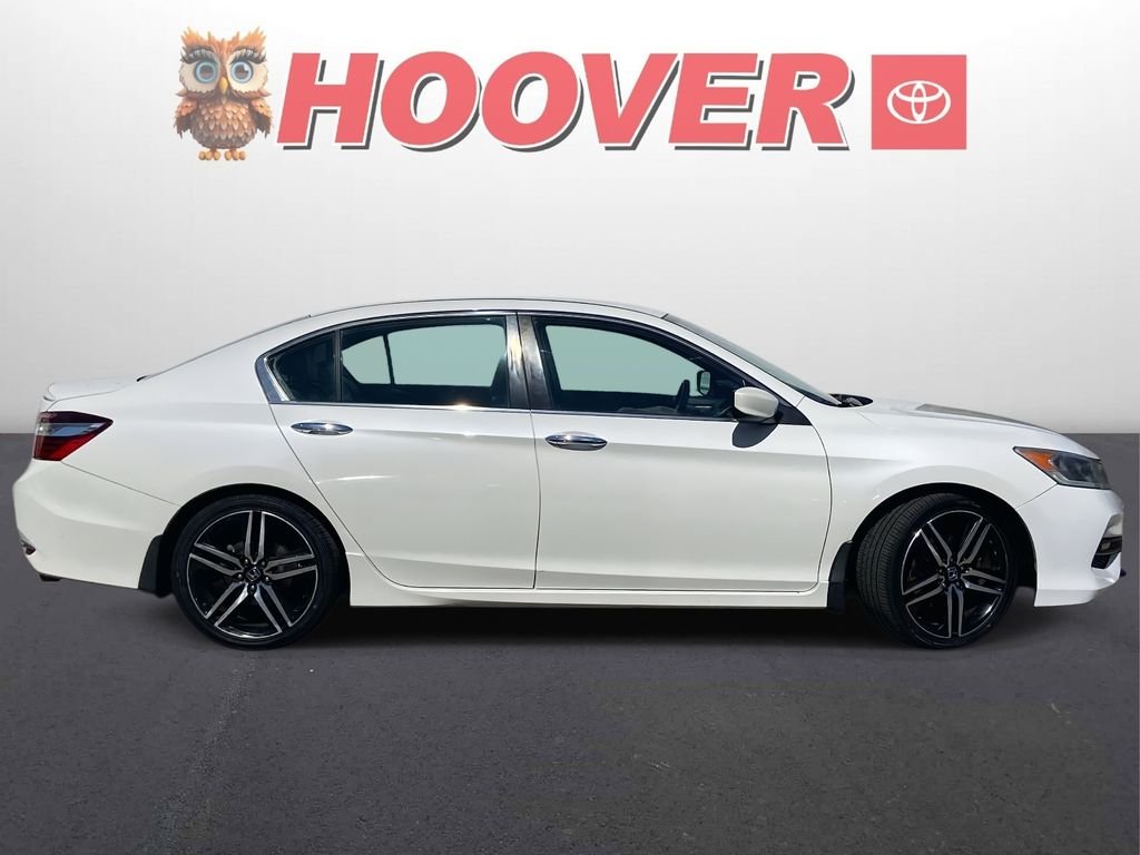 Used 2017 Honda Accord Sport SE with VIN 1HGCR2F14HA103346 for sale in Hoover, AL