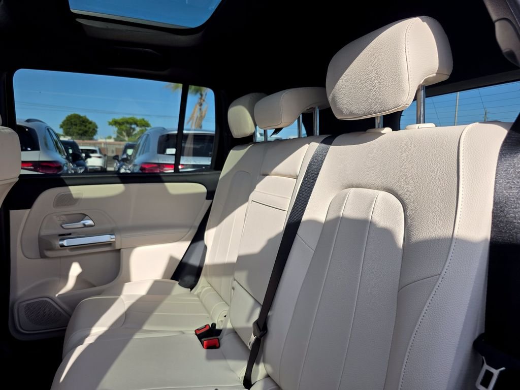 New 2026 Black Mercedes-Benz GLB 250 image 14
