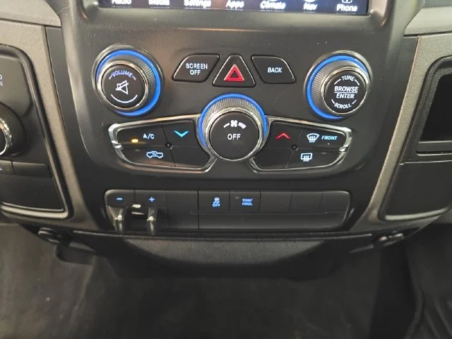 Used 2016 Delmonico Red Pearlcoat Ram Tradesman image 24