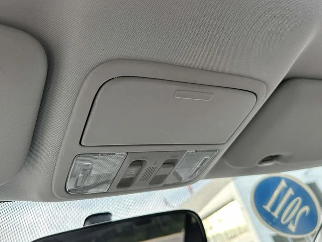 Used 2011 Taffeta White Honda EX-L image 31