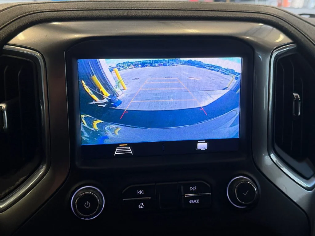 Used 2020 SATIN STEEL METALLIC Chevrolet LT image 21