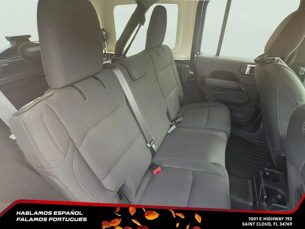 Used 2019 Black Jeep Sahara 4x4 image 14