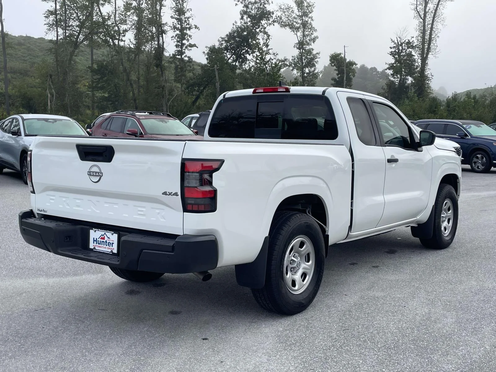 Used 2026 Glacier White Nissan S image 28