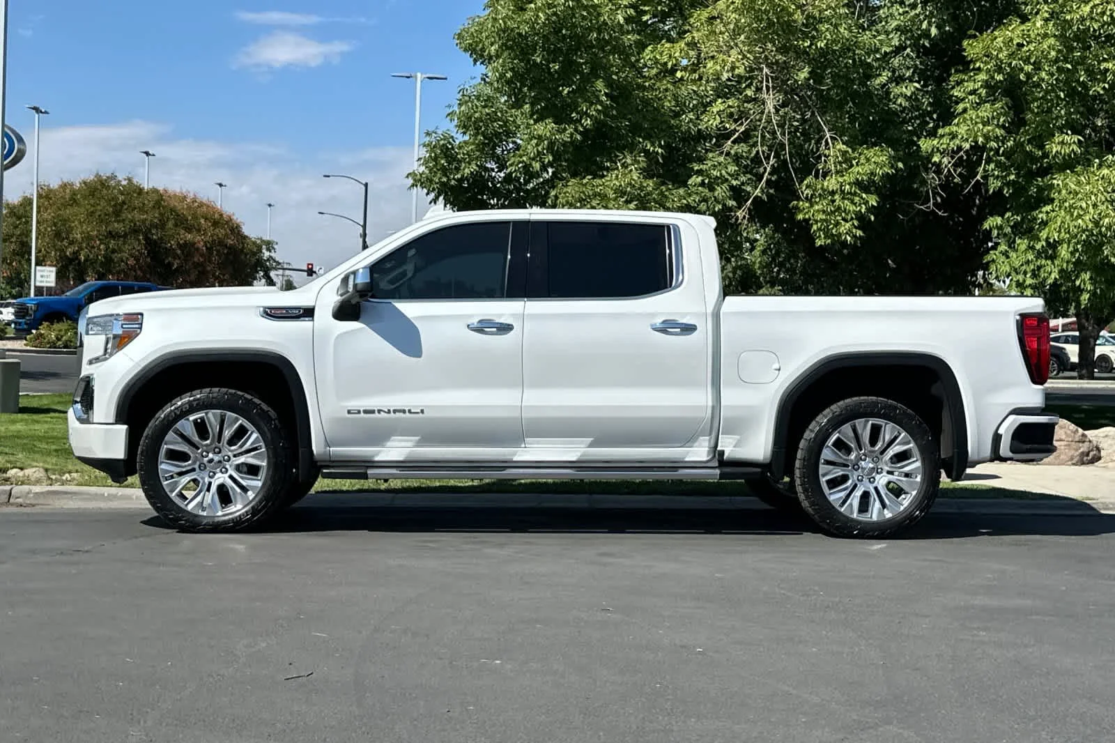 Certified Used 2020 White Frost Tricoat GMC Denali image 5