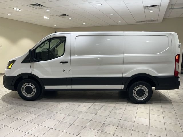 Used 2024 White Ford Base image 2