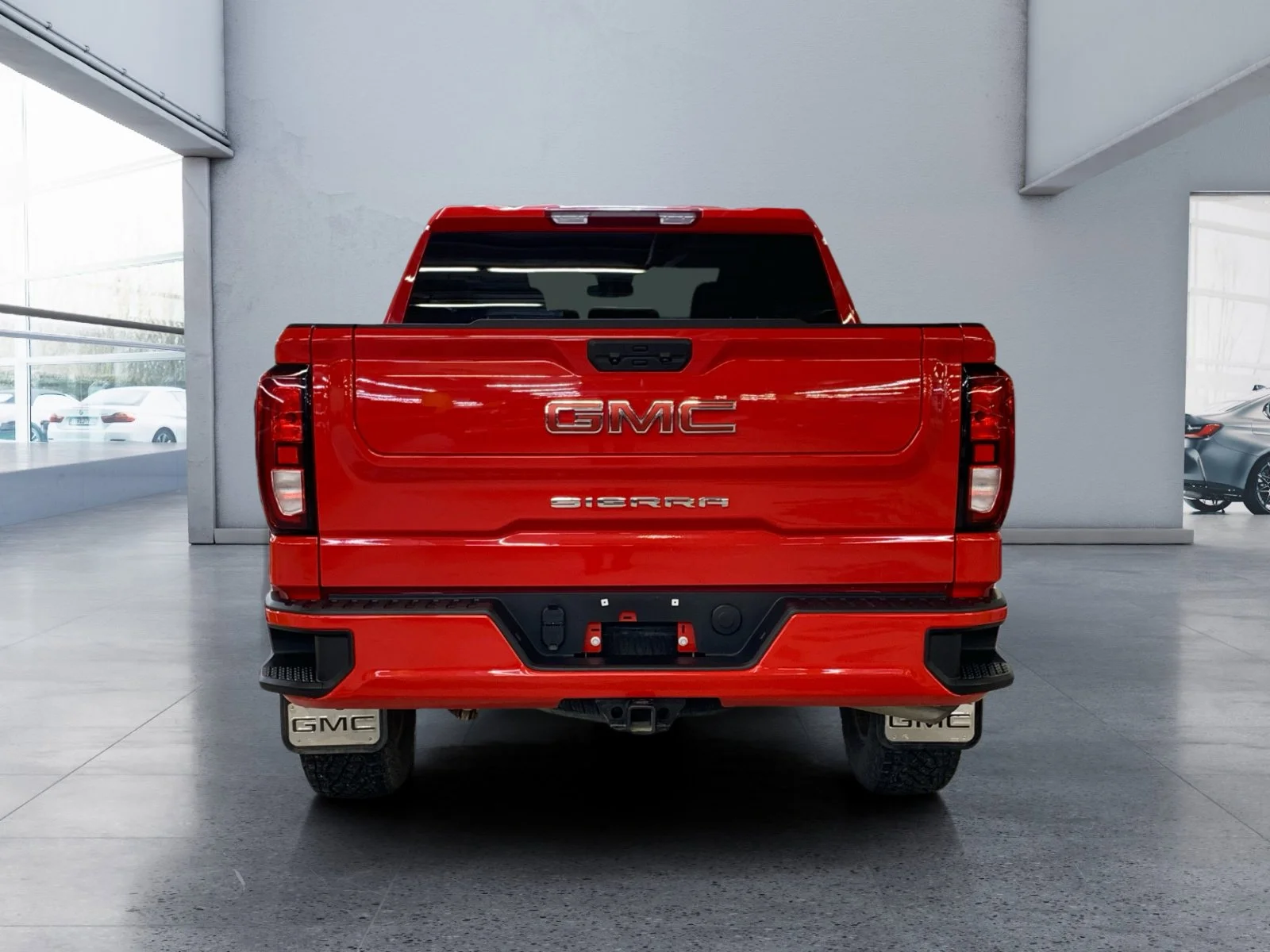 Used 2025 Cardinal Red GMC Pro image 4