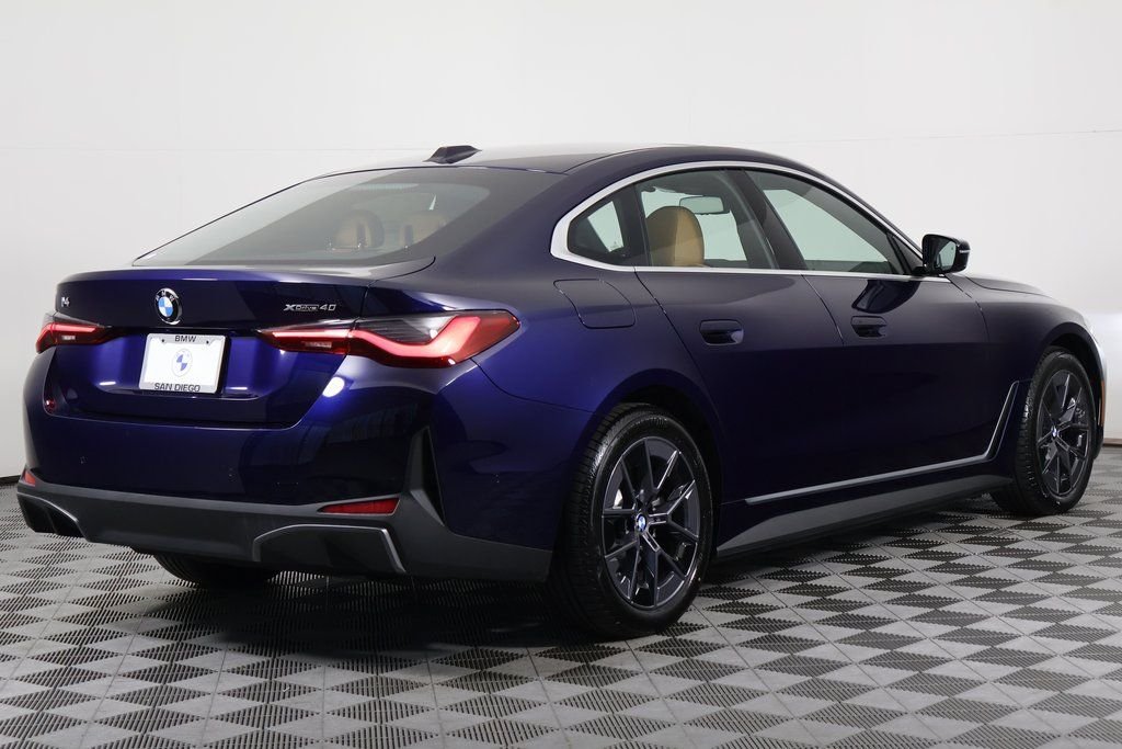 New 2026 Tanzanite Blue II Metallic BMW xDrive40 image 2