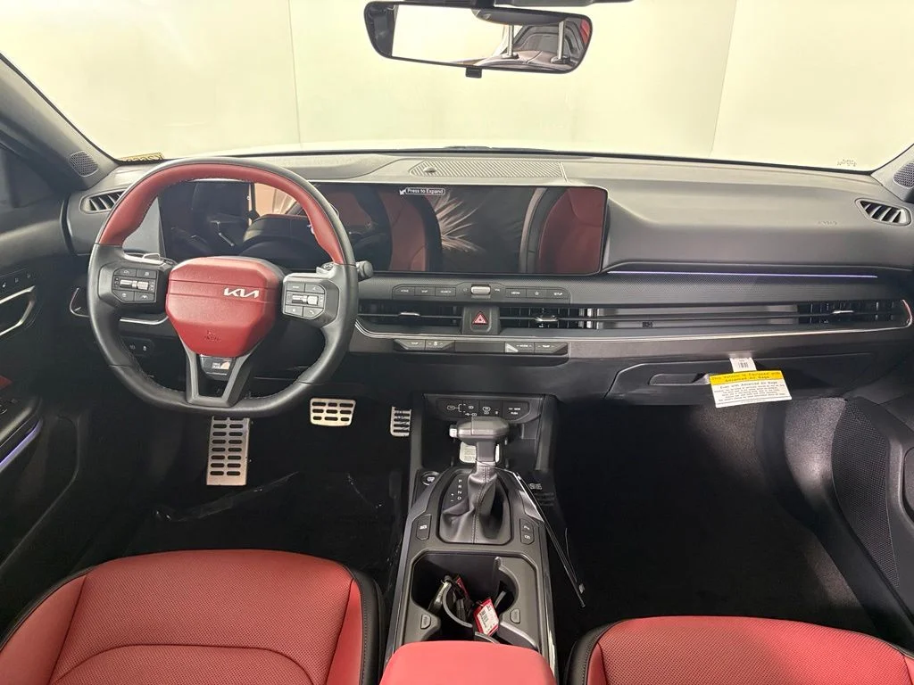 New 2026 Snow White Pearl Kia GT-Line Turbo image 40