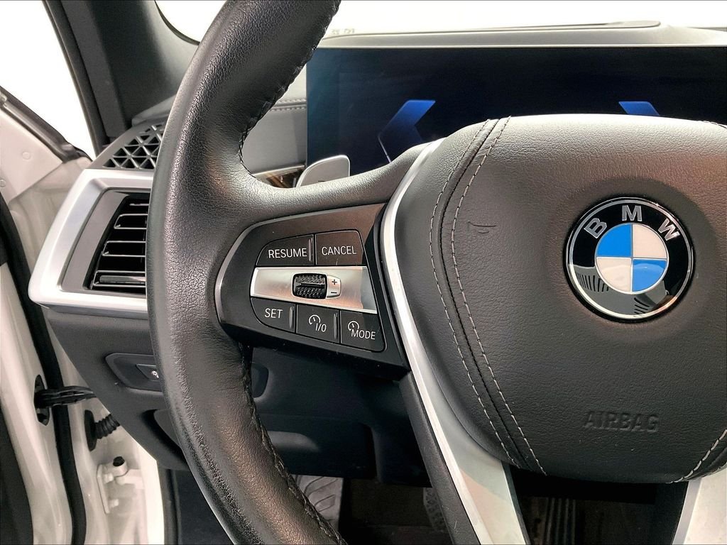 Used 2026 Alpine White BMW xDrive40i image 23