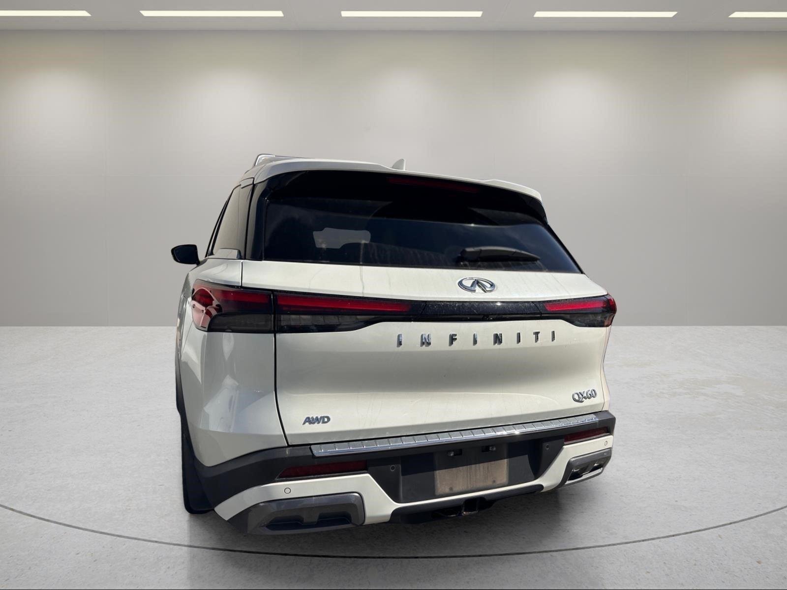 Used 2024 Majestic White INFINITI SENSORY image 19