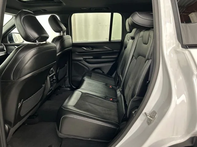 Used 2024 White Jeep Altitude X image 26