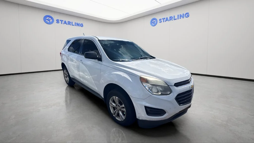 Used 2017 SUMMIT WHITE Chevrolet LS image 2